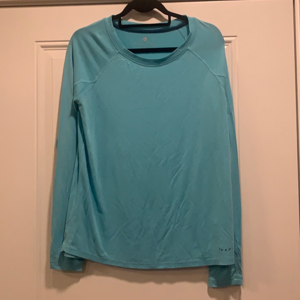 Free Fly long sleeve shirt